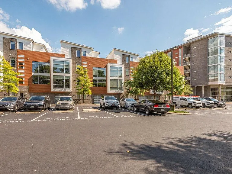 2115 Yeaman Pl #403 — Photo 30