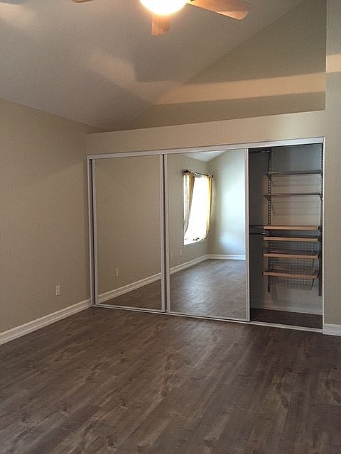 Bedroom closet w/ Elfa org.