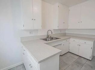 3213 Bartdon Ave APT 3, Inglewood, CA 90303