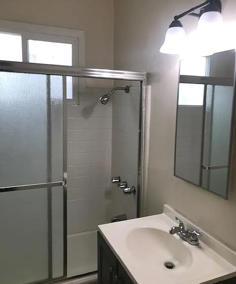 3914 Ingraham St #3 — Photo 11