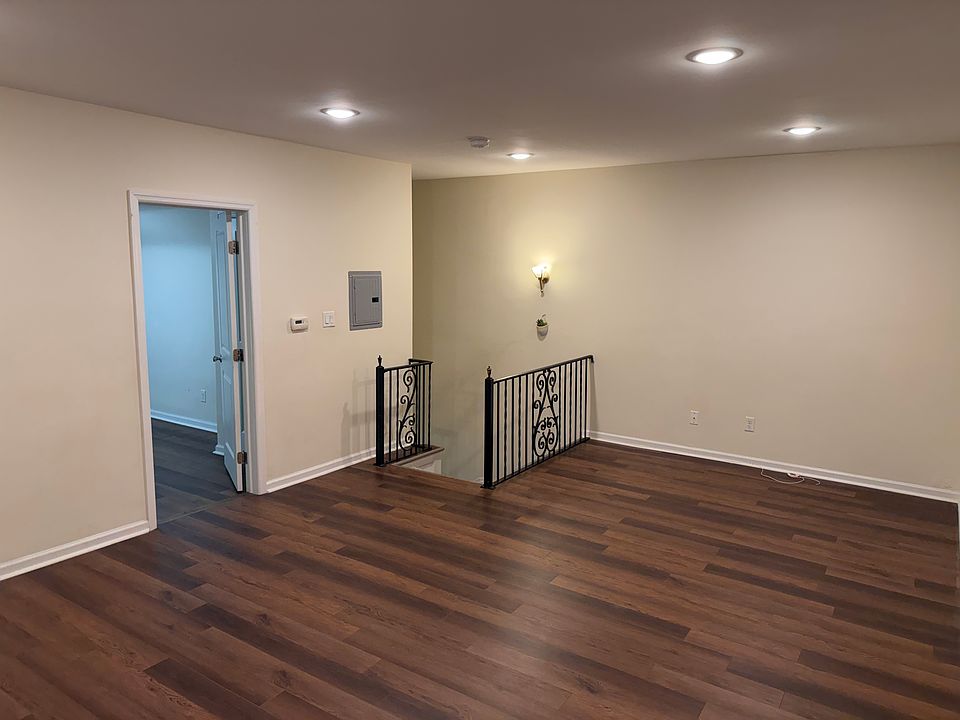 1st image of 351 Avenue A Floor 3