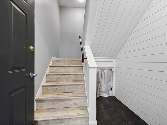 3rd image of 1221 Hugh Allan Dr #2