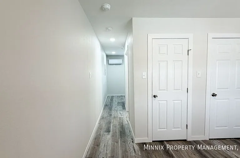 5438 40th St #11 — Photo 9