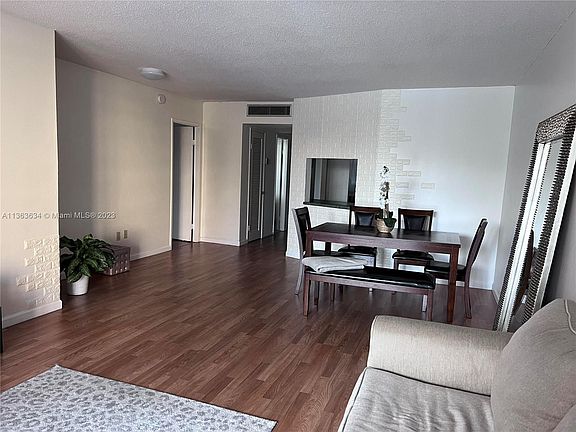 5th image of 1770 NE 191st St #2051