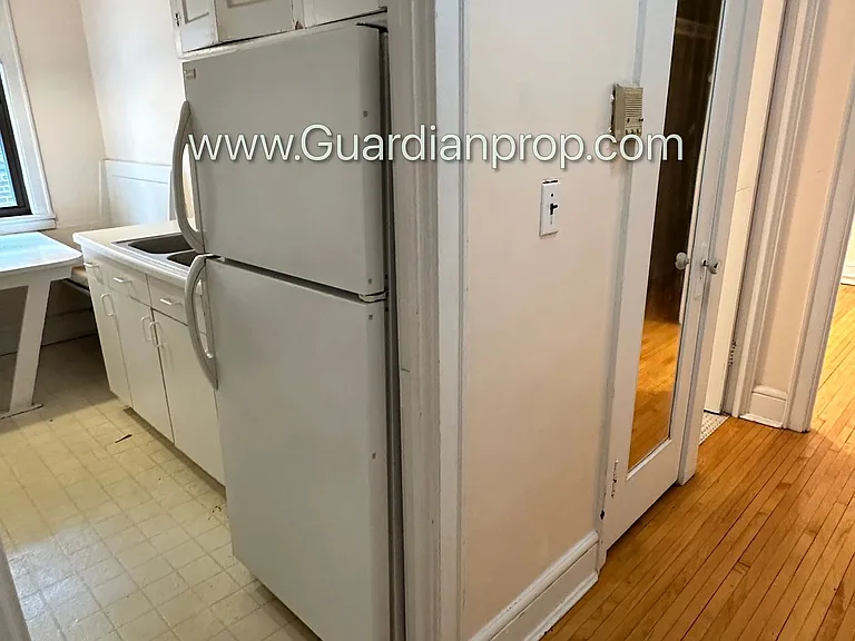 2876 Humboldt Ave S #105 — Photo 13