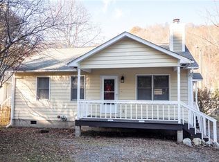 938 Moody Farm Rd, Maggie Valley, NC 28751