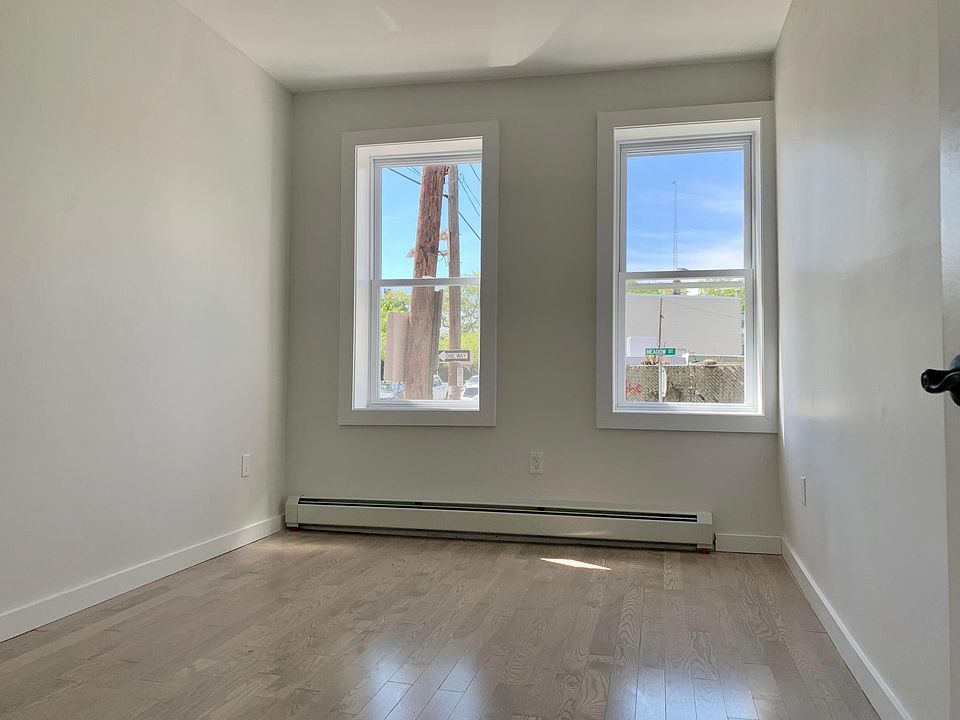 2nd image of 2 Meadow St #11F