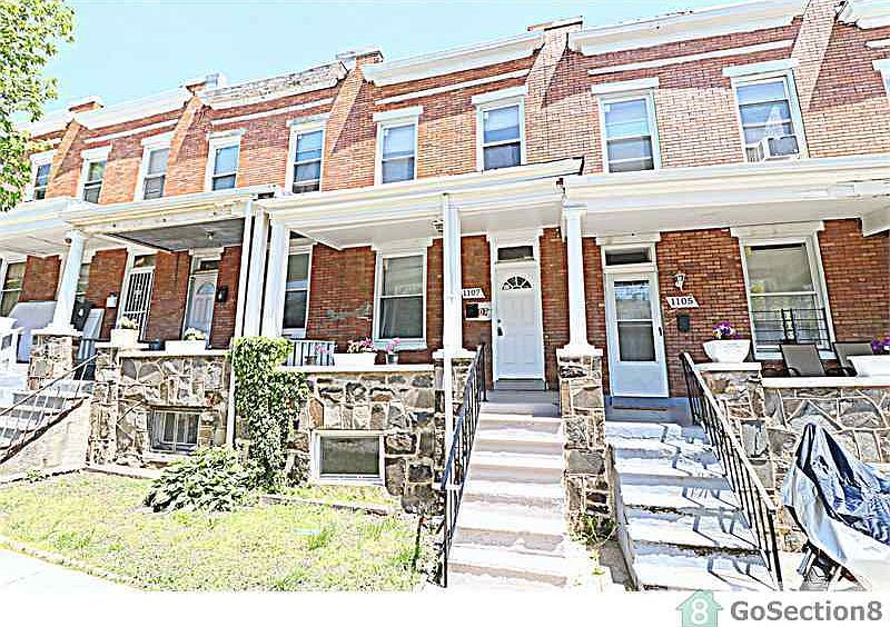 1st image of 1107 N Lakewood Ave