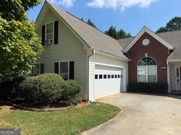 2214 Oakland Farm Dr, Lawrenceville, GA 30044