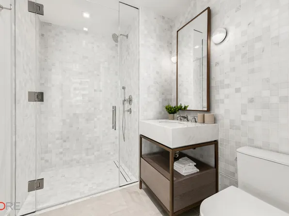 310 East 86th Street image 9 of 19