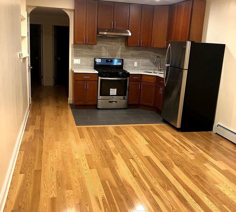 1st image of 2278 E 28th St #1