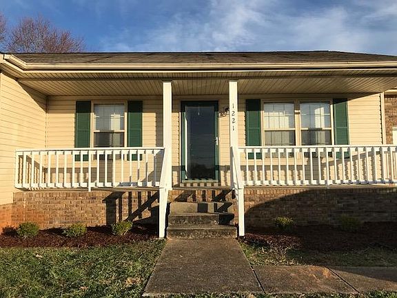 Cozy Front Porch!