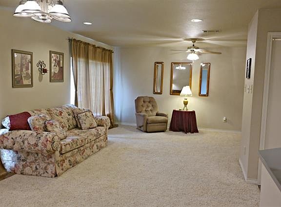 4th image of 1118 Drexel Dr