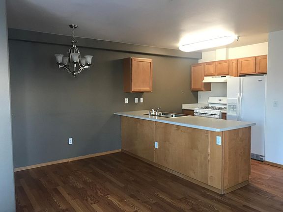 Kitchen and dining area