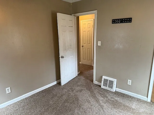 18032 Bradford St — Photo 6