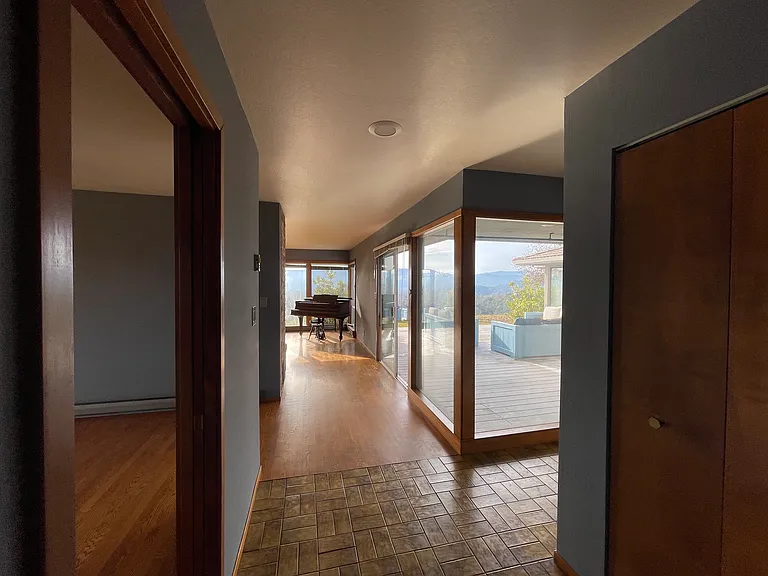 24401 Rich Ranch Rd — Photo 8