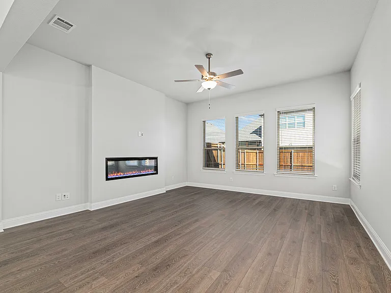 16532 Dunkirk Ln — Photo 10
