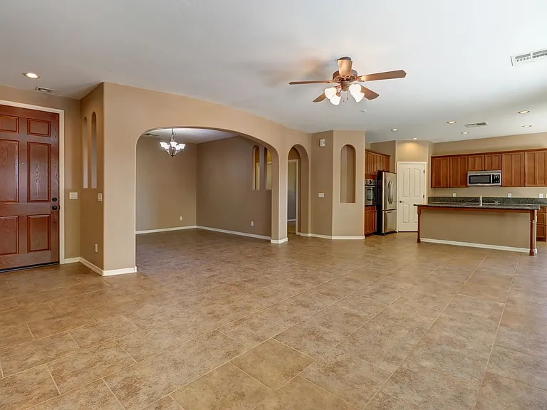 2905 Leonita Ct — Photo 9