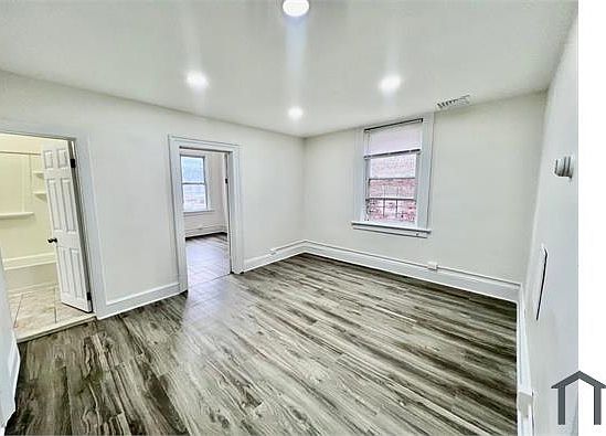 5th image of 8 Seymour St