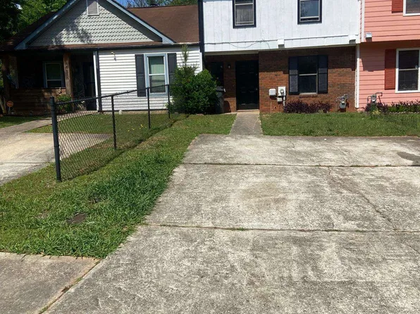 8238 Canyon Forge Dr, Riverdale, GA 30274