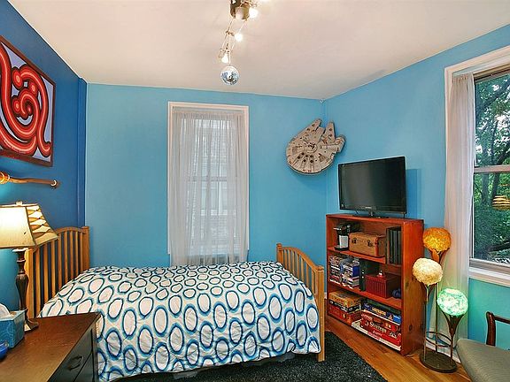 5th image of 40 Haven Ave Unit 3P