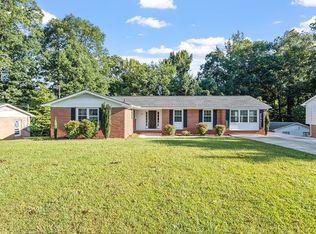 300 Hillside Dr, Smithfield, NC 27577