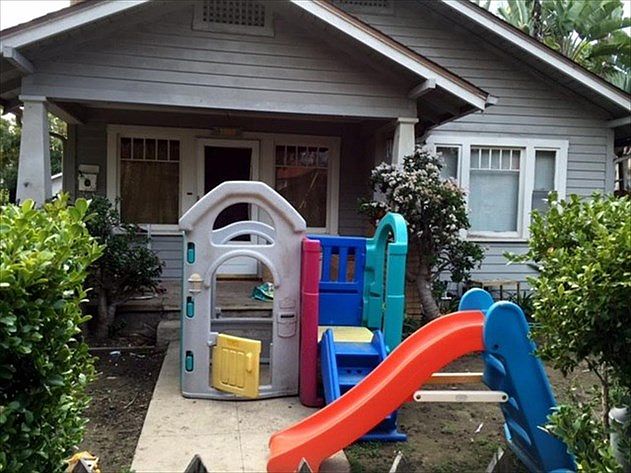 1st image of 1827 San Andres St