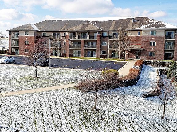 2nd image of 202 Prairie Heights Dr APT 312