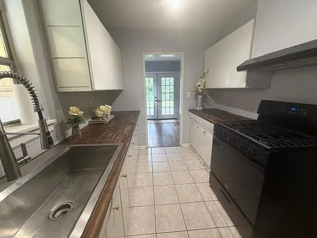 3 bed, 1.5 bath, 1266 sqft, $1,200 — Photo 3
