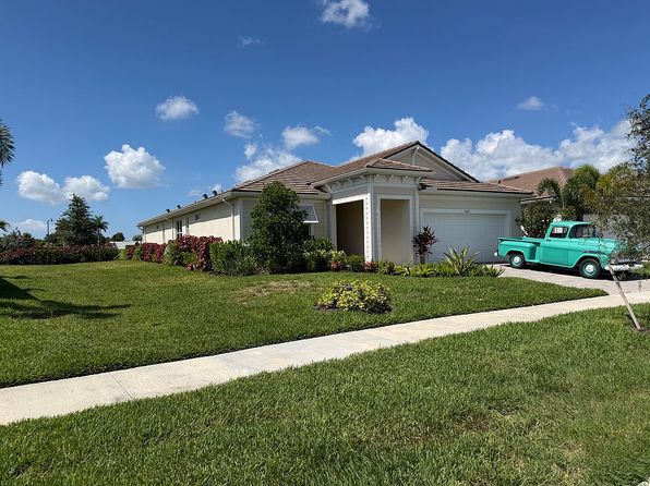11627 Myakka Blue Dr
