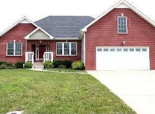 3825 Benjamin Dr, Clarksville, TN 37040