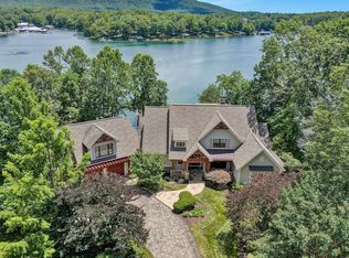 54 Bay View Cir, Penhook, VA 24137