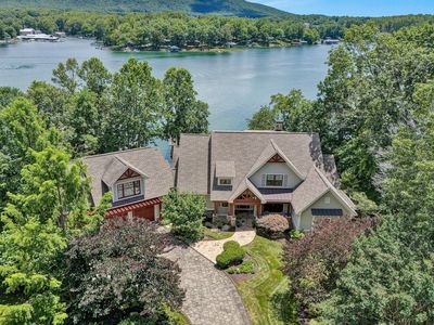 54 Bay View Cir, Penhook, VA, 24137