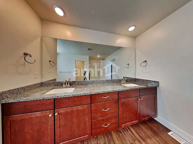 2382 E Buckskin Way — Photo 12