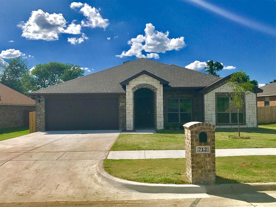 1st image of 712 Woodcrest Dr