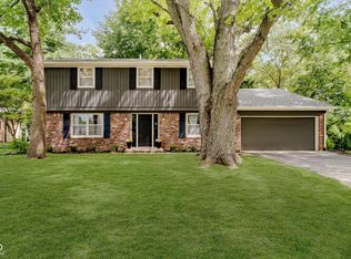 5207 Green Hills Dr, Brownsburg, IN 46112