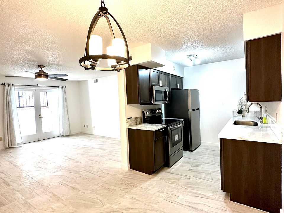 1st image of 461 W Yucca Ct Unit 304