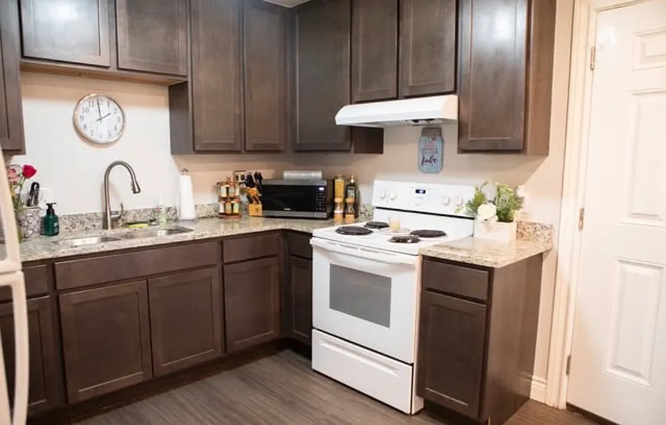 2 bed, 600 sqft, $1,080 — Photo 3