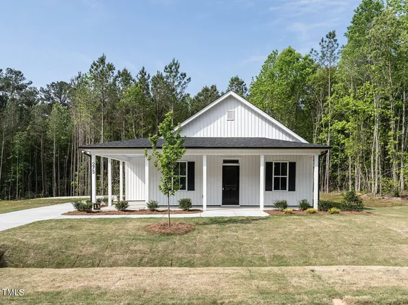 275 Green Pines Estates Dr, Kenly, NC 27542