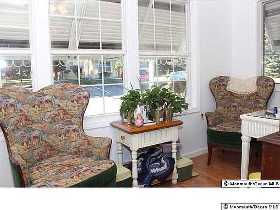 2nd image of 119 Hudson Parkway #A