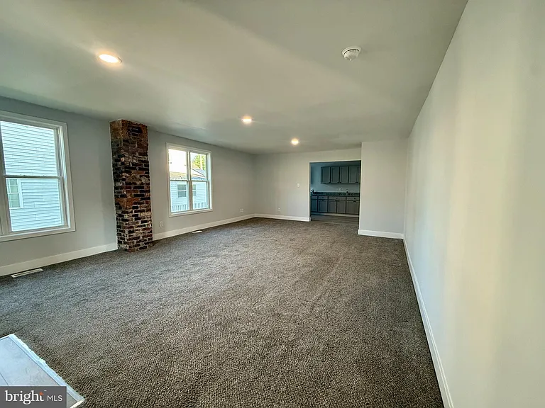 603 Main St — Photo 1