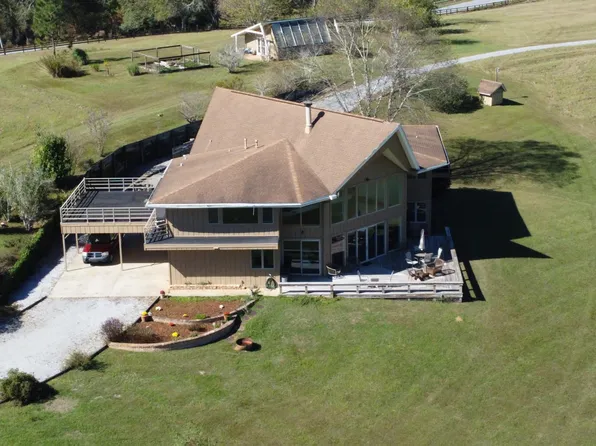 75 Wind N Oaks Rd, Carriere, MS 39426