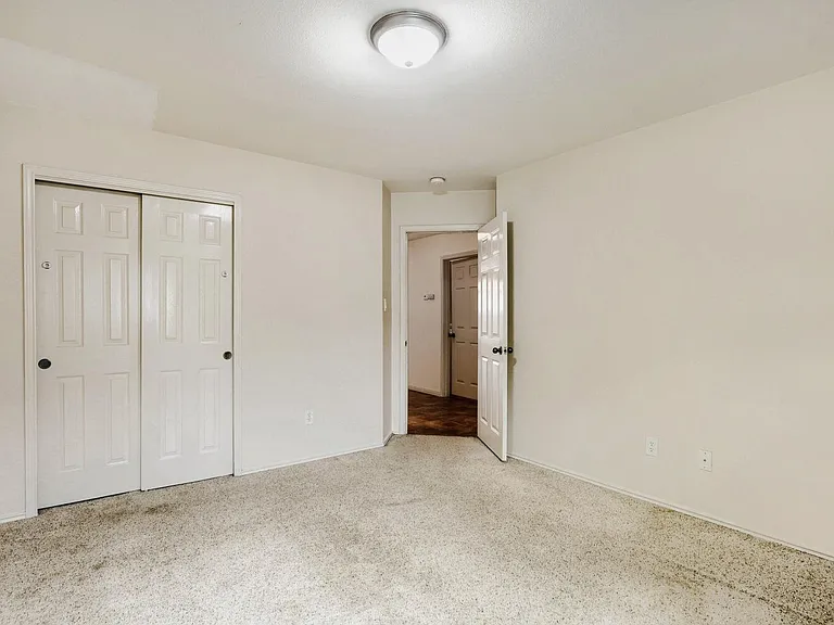 3410 Yogi Berra Way — Photo 16