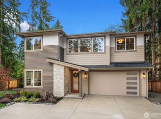 12841 82nd Ave NE, Kirkland, WA 98034