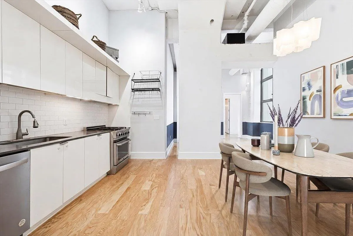 2 bed, 2.0 bath, 1258 sqft, $3,500 — Photo 1