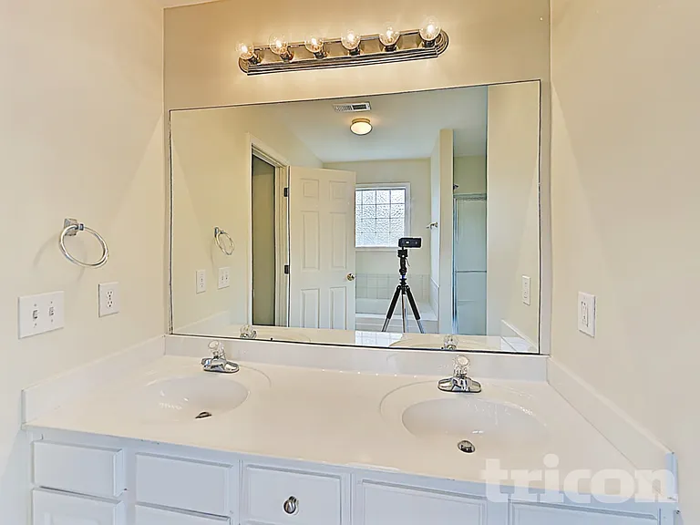 2014 Trenton Dr — Photo 10