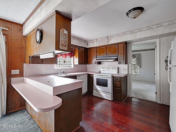 5th image of 1105 BROOKMONT Avenue E
