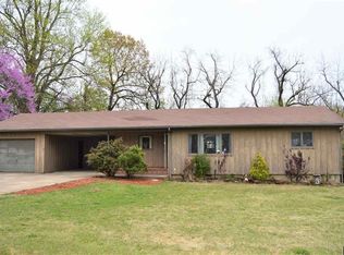403 Glenstone Dr, Mountain Home, AR 72653