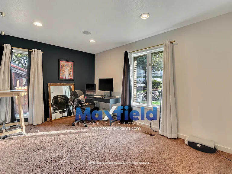 11670 S Hidden Valley Blvd — Photo 13