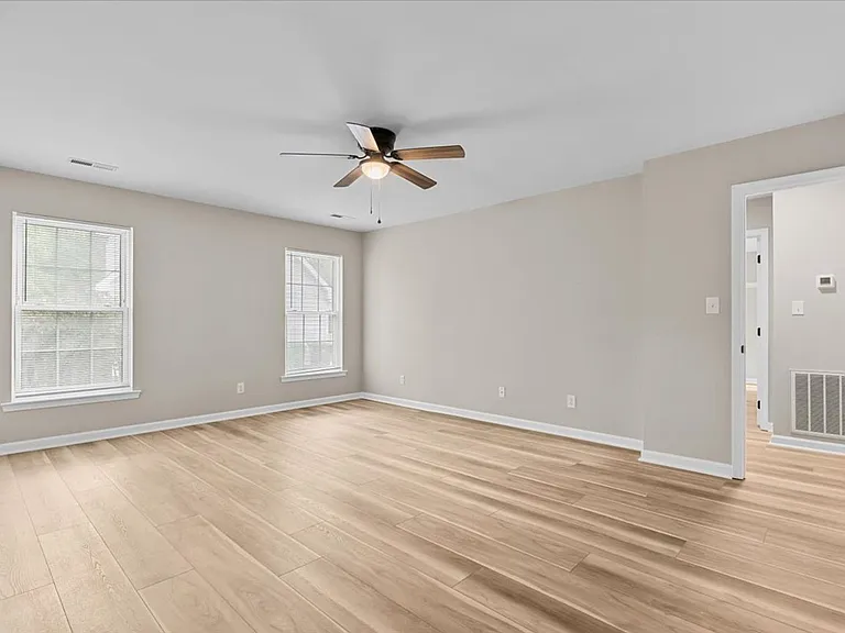 3011 Colony Dr — Photo 27